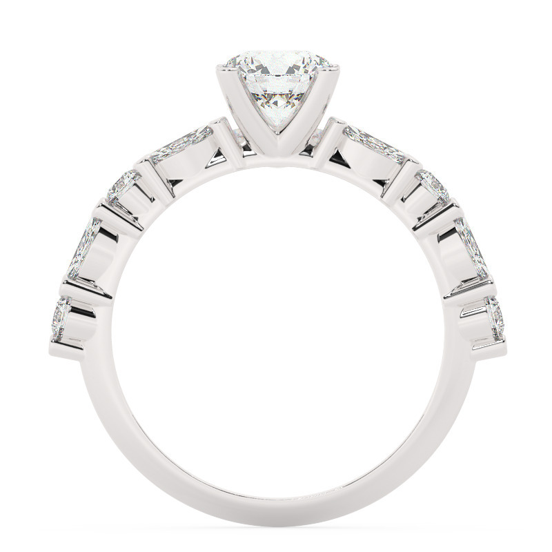 טבעת אירוסין סוליטר ויהלומים בצדדים דגם 50068 כסף מצופה זהב לבן במרכז יהלום מעבדה 1 קראט בחיתוך עגול עם תעודה גמולוגית אירופאית IGI מסביב ובצדדים יהלומי מעבדה במשקל של 0.40 קראט בנוסף 0.20 קראט – תמונה 3