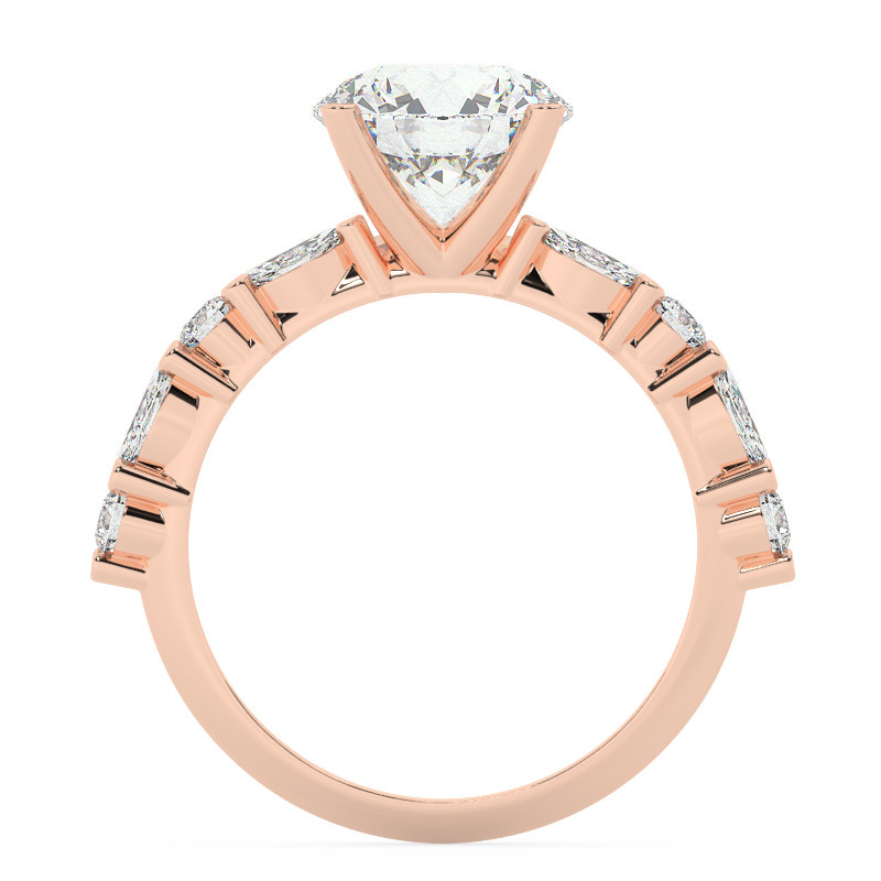 טבעת אירוסין סוליטר ויהלומים בצדדים דגם 50068 כסף מצופה זהב אדום רוזגולד במרכז אבן מעבדה מוסונייט 5 קראט בחיתוך עגול עם תעודה גמולוגית בינלאומית GRA מסביב ובצדדים אבני מעבדה מוסונייט במשקל של 0.40 קראט בנוסף 0.20 קראט – תמונה 3