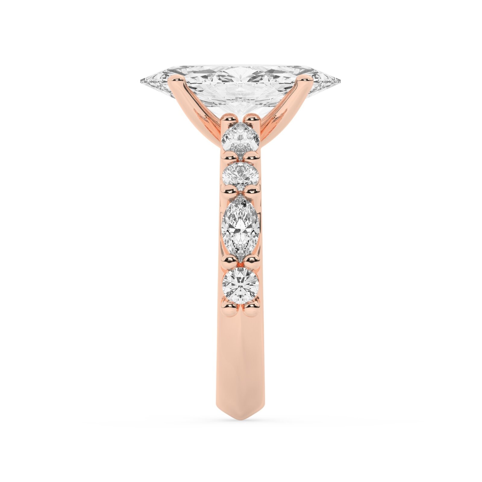 טבעת אירוסין סוליטר ויהלומים בצדדים דגם 50068 כסף מצופה זהב אדום רוזגולד במרכז אבן מעבדה מוסונייט 5 קראט בחיתוך מרקיזה עם תעודה גמולוגית בינלאומית GRA מסביב ובצדדים אבני מעבדה מוסונייט במשקל של 0.40 קראט בנוסף 0.20 קראט – תמונה 4