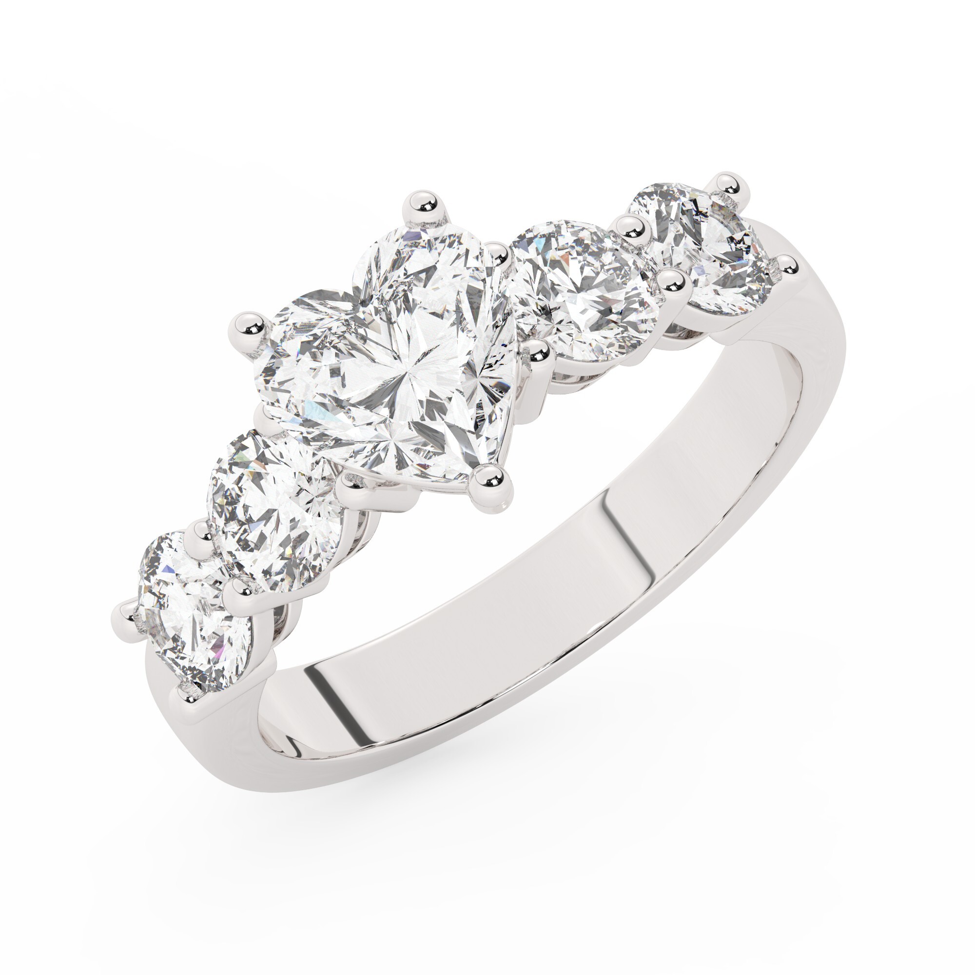 טבעת אירוסין סוליטר וזירקונים בצדדים דגם 50030 כסף מצופה זהב לבן במרכז זירקוניה 2 קראט בחיתוך לב מסביב ובצדדים זירקונים בחיתוך עגול