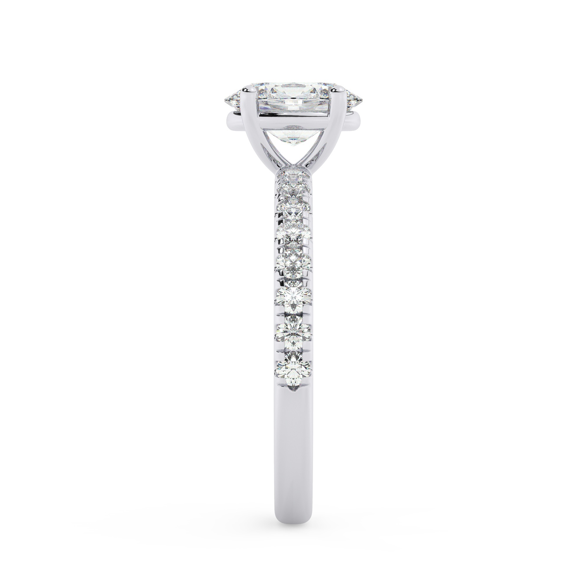 טבעת אירוסין סוליטר וזירקונים בצדדים דגם 50037 כסף מצופה זהב לבן במרכז זירקוניה 0.75 קראט בחיתוך אובל מסביב ובצדדים זירקונים בחיתוך עגול – תמונה 4