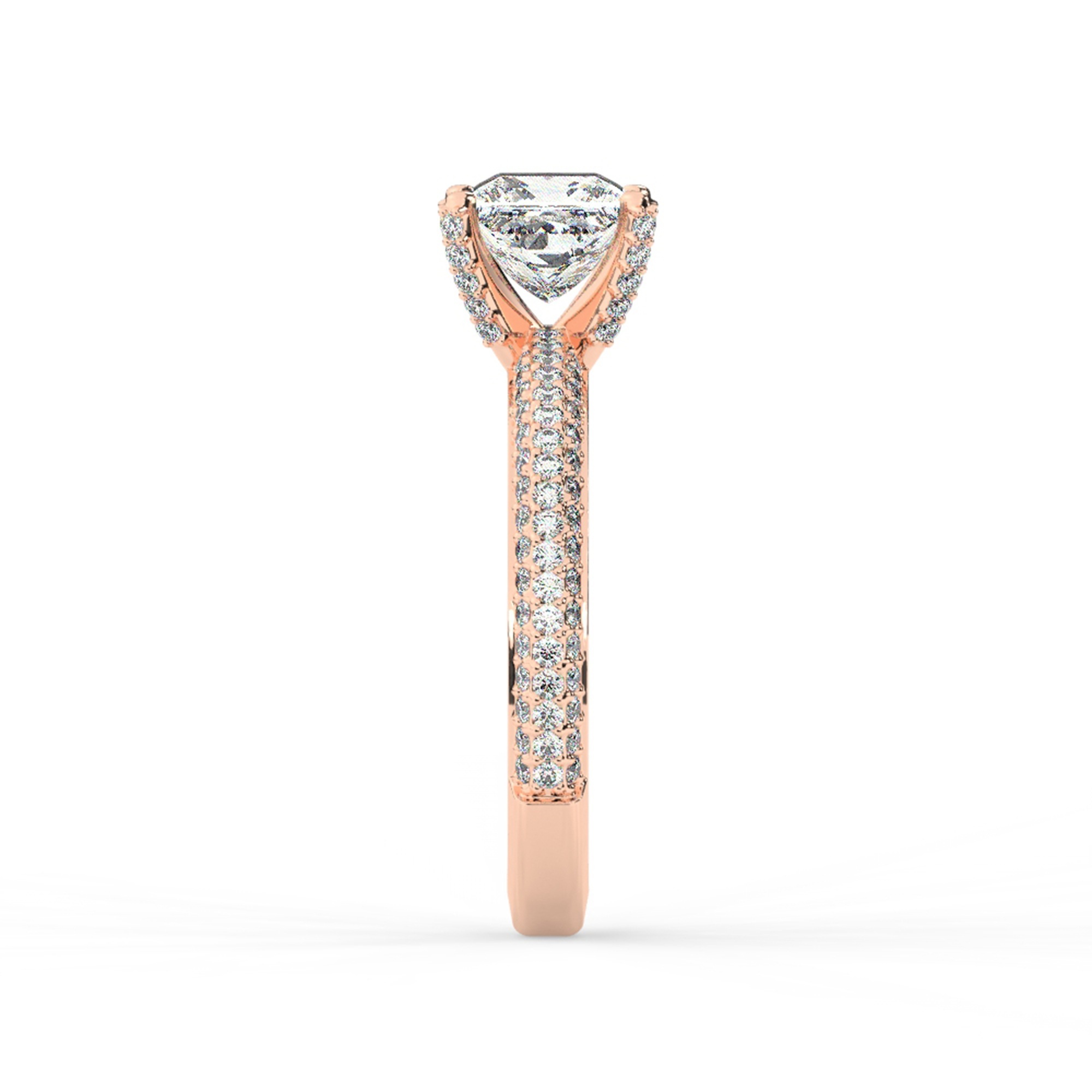 טבעת אירוסין סוליטר ויהלומים בצדדים דגם 50012 זהב אדום רוזגולד 14 קראט במרכז זירקוניה 2.50 קראט בחיתוך פרינסס מסביב ובצדדים זירקונים בחיתוך עגול – תמונה 4