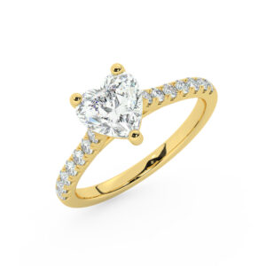 טבעת אירוסין סוליטר ויהלומים בצדדים דגם 50019 זהב צהוב 14 קראט במרכז זירקוניה 2 קראט בחיתוך לב מסביב ובצדדים זירקונים בחיתוך עגול