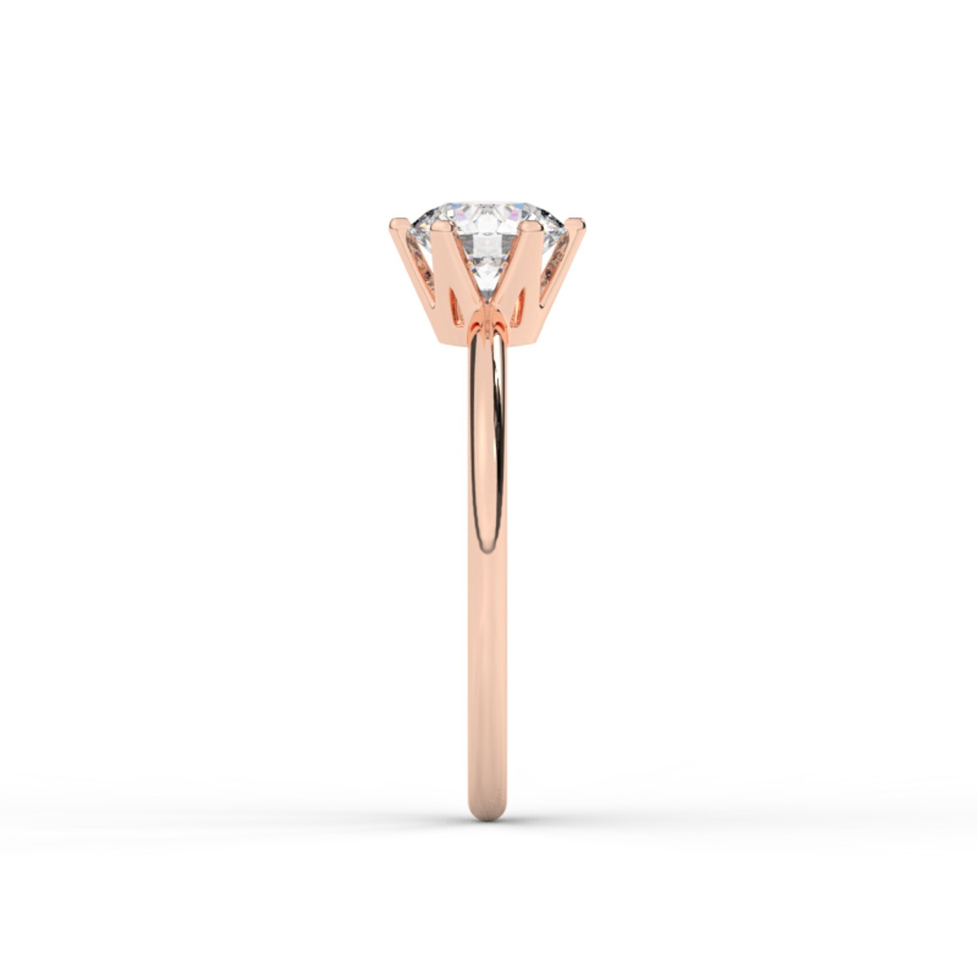 טבעת אירוסין סוליטר דגם 50023 כסף מצופה זהב אדום רוזגולד במרכז יהלום מעבדה במשקל כולל של 1.50 קראט בחיתוך עגול עם תעודה גמולוגית אירופאית IGI – תמונה 4