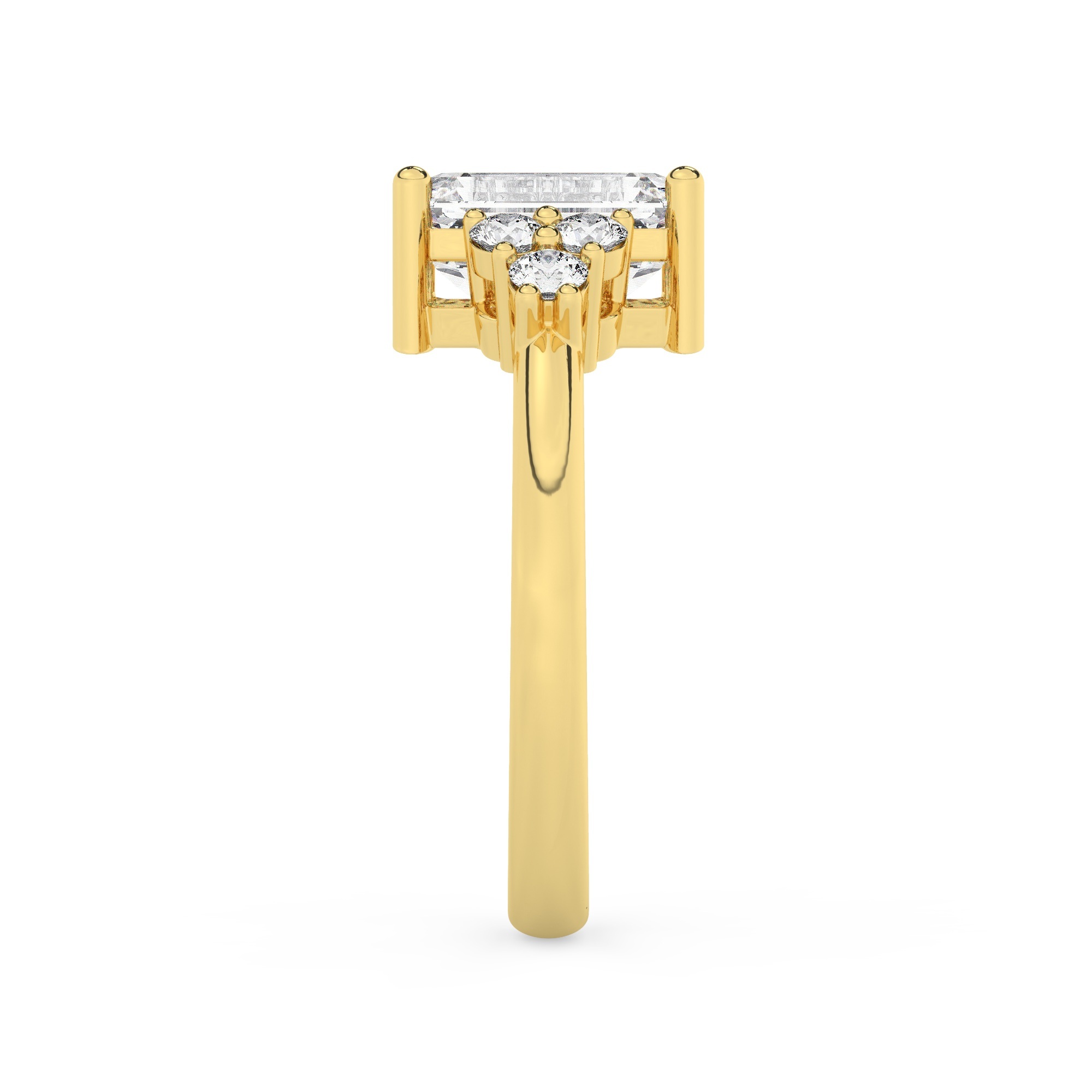 טבעת אירוסין סוליטר ומוסונייט בצדדים דגם 50041 כסף מצופה זהב צהוב במרכז אבן מעבדה מוסונייט 5 קראט בחיתוך אמרלד עם תעודה גמולוגית בינלאומית GRA מסביב ובצדדים אבני מעבדה מוסונייט במשקל כולל של 0.30 קראט בחיתוך עגול – תמונה 4