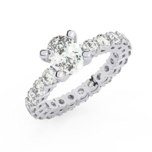 טבעת אירוסין סוליטר וזירקונים בצדדים איטרנטיני דגם 50044 זהב לבן 14 קראט במרכז זירקוניה 1.50 קראט בחיתוך אובל מסביב ובצדדים זירקונים בחיתוך עגול