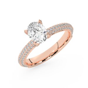 טבעת אירוסין סוליטר ויהלומים בצדדים דגם 50012 כסף מצופה זהב אדום רוזגולד במרכז אבן מעבדה מוסונייט 1.50 קראט בחיתוך אובל עם תעודה גמולוגית בינלאומית GRA מסביב ובצדדים אבני מעבדה מוסונייט במשקל כולל של 0.40 קראט בחיתוך עגול