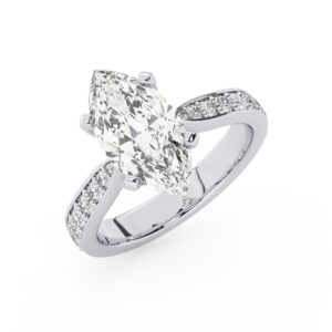 טבעת אירוסין סוליטר ויהלומים בצדדים דגם 50017 כסף מצופה זהב לבן במרכז יהלום מעבדה 1.50 קראט בחיתוך מרקיזה עם תעודה גמולוגית אירופאית IGI מסביב ובצדדים יהלומי מעבדה במשקל כולל של 0.15 קראט בחיתוך עגול