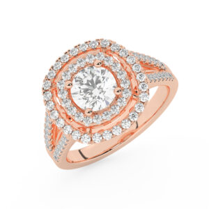 טבעת אירוסין היילו דגם 50025 כסף מצופה זהב אדום רוזגולד במרכז אבן מעבדה מוסונייט 0.75 קראט בחיתוך עגול עם תעודה גמולוגית מסביב ובצדדים אבני מעבדה מוסונייט במשקל כולל של 0.62 קראט בחיתוך עגול