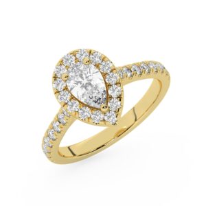 טבעת אירוסין היילו דגם 50026 כסף מצופה זהב צהוב במרכז אבן מעבדה מוסונייט 2.50 קראט בחיתוך טיפה עם תעודה גמולוגית בינלאומית GRA מסביב ובצדדים אבני מעבדה מוסונייט במשקל כולל של 0.68 קראט בחיתוך עגול