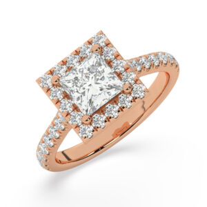 טבעת אירוסין היילו דגם 50026 כסף מצופה זהב אדום רוזגולד במרכז אבן מעבדה מוסונייט 1.50 קראט בחיתוך פרינסס עם תעודה גמולוגית בינלאומית GRA מסביב ובצדדים אבני מעבדה מוסונייט במשקל כולל של 0.62 קראט בחיתוך עגול