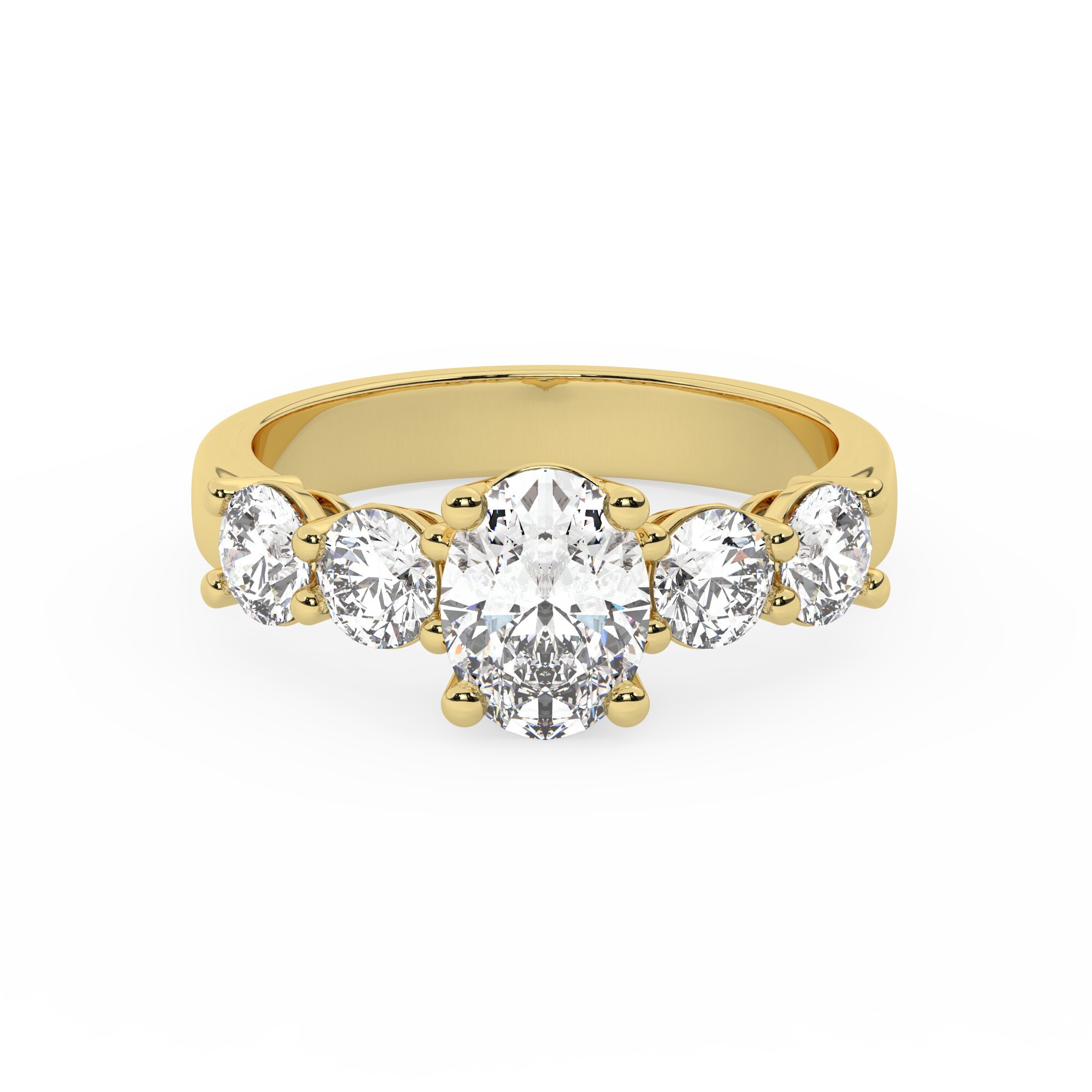 טבעת אירוסין סוליטר ויהלומים בצדדים דגם 50030 כסף מצופה זהב צהוב במרכז יהלום מעבדה 1 קראט בחיתוך אובל עם תעודה גמולוגית אירופאית IGI מסביב ובצדדים יהלומי מעבדה במשקל כולל של 1.08 קראט בחיתוך עגול – תמונה 2