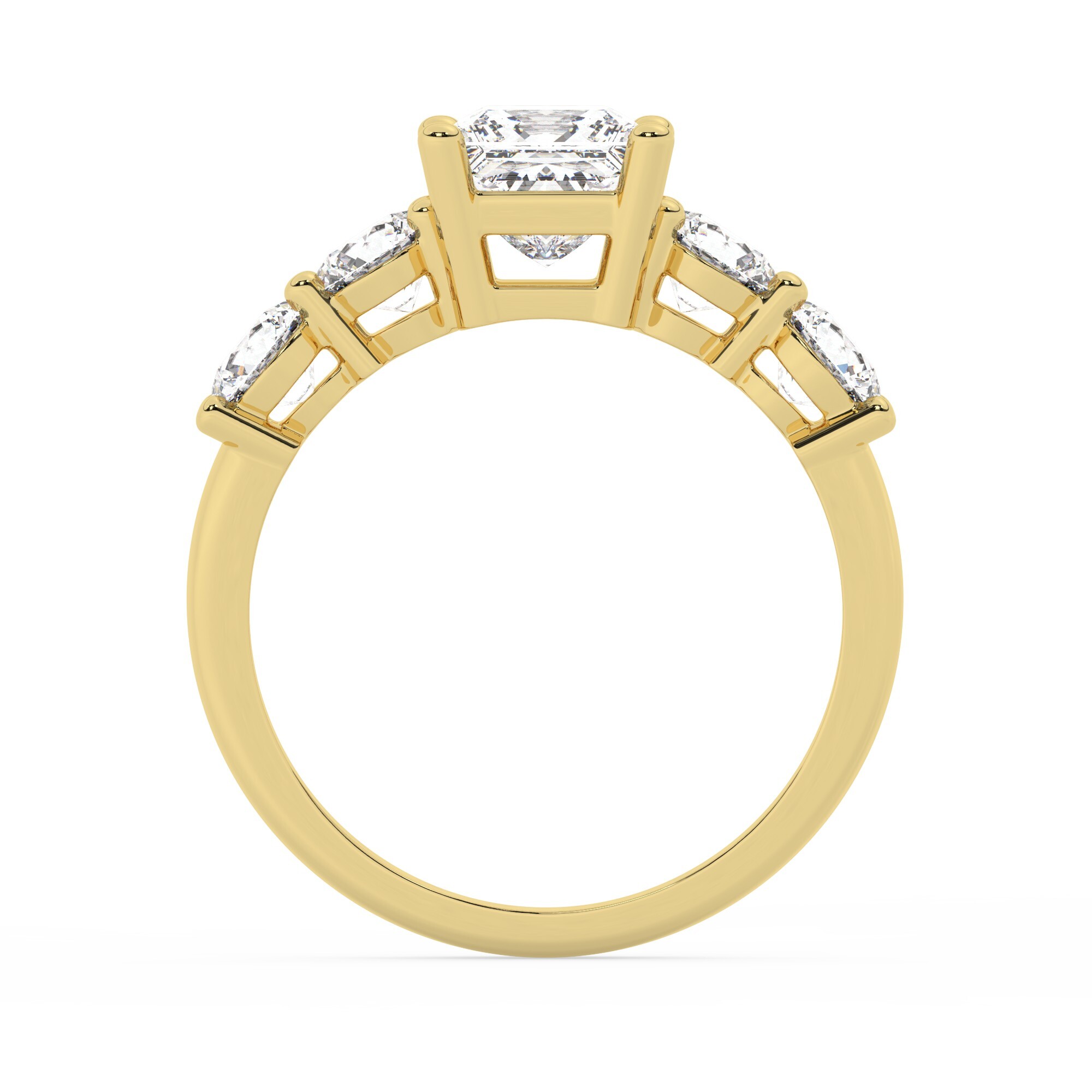 טבעת אירוסין סוליטר ומוסונייט בצדדים דגם 50030 כסף מצופה זהב צהוב במרכז אבן מעבדה מוסונייט 3 קראט בחיתוך פרינסס עם תעודה גמולוגית בינלאומית GRA מסביב ובצדדים אבני מעבדה מוסונייט במשקל כולל של 1.08 קראט בחיתוך עגול – תמונה 3