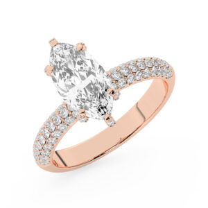 טבעת אירוסין סוליטר ויהלומים בצדדים דגם 50014 כסף מצופה זהב אדום רוזגולד במרכז יהלום מעבדה 0.75 קראט בחיתוך מרקיזה עם תעודה גמולוגית מסביב ובצדדים יהלומי מעבדה במשקל כולל של 0.50 קראט בחיתוך עגול