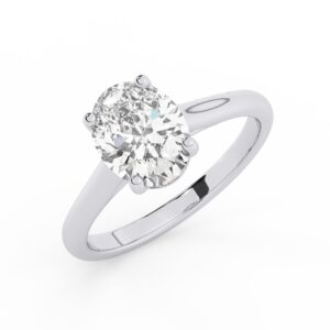 טבעת אירוסין סוליטר דגם 50029 כסף מצופה זהב לבן במרכז יהלום מעבדה במשקל כולל של 2 קראט בחיתוך אובל עם תעודה גמולוגית אירופאית IGI