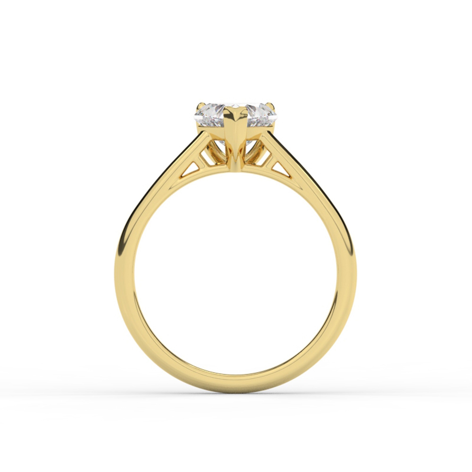 טבעת אירוסין סוליטר דגם 50029 כסף מצופה זהב צהוב במרכז יהלום מעבדה במשקל כולל של 2.50 קראט בחיתוך לב עם תעודה גמולוגית אירופאית IGI – תמונה 3