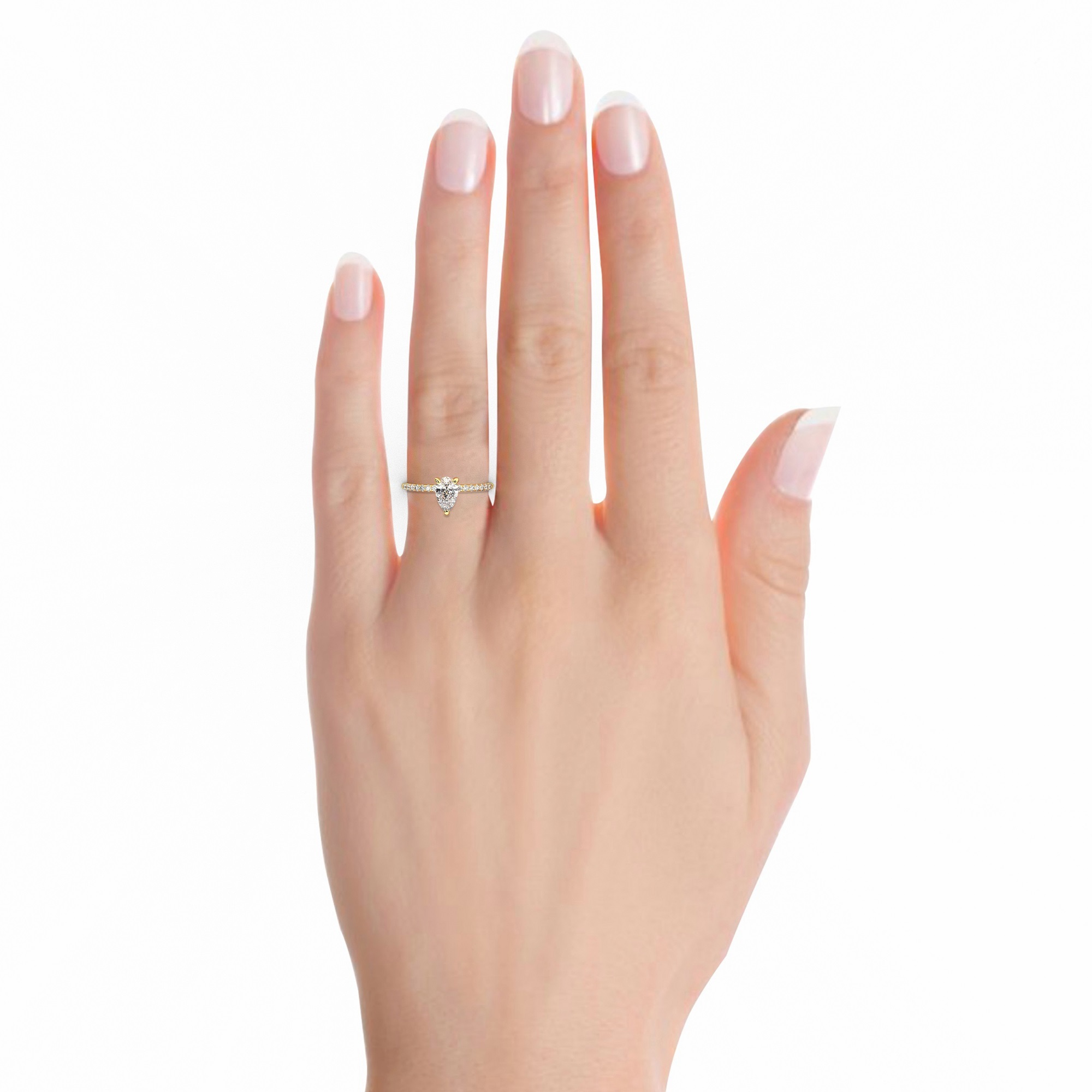 טבעת אירוסין סוליטר ויהלומים בצדדים דגם 50048 כסף מצופה זהב צהוב במרכז אבן מעבדה מוסונייט 2 קראט בחיתוך טיפה עם תעודה גמולוגית בינלאומית GRA מסביב ובצדדים אבני מעבדה מוסונייט במשקל כולל של 0.14 קראט בחיתוך עגול – תמונה 5