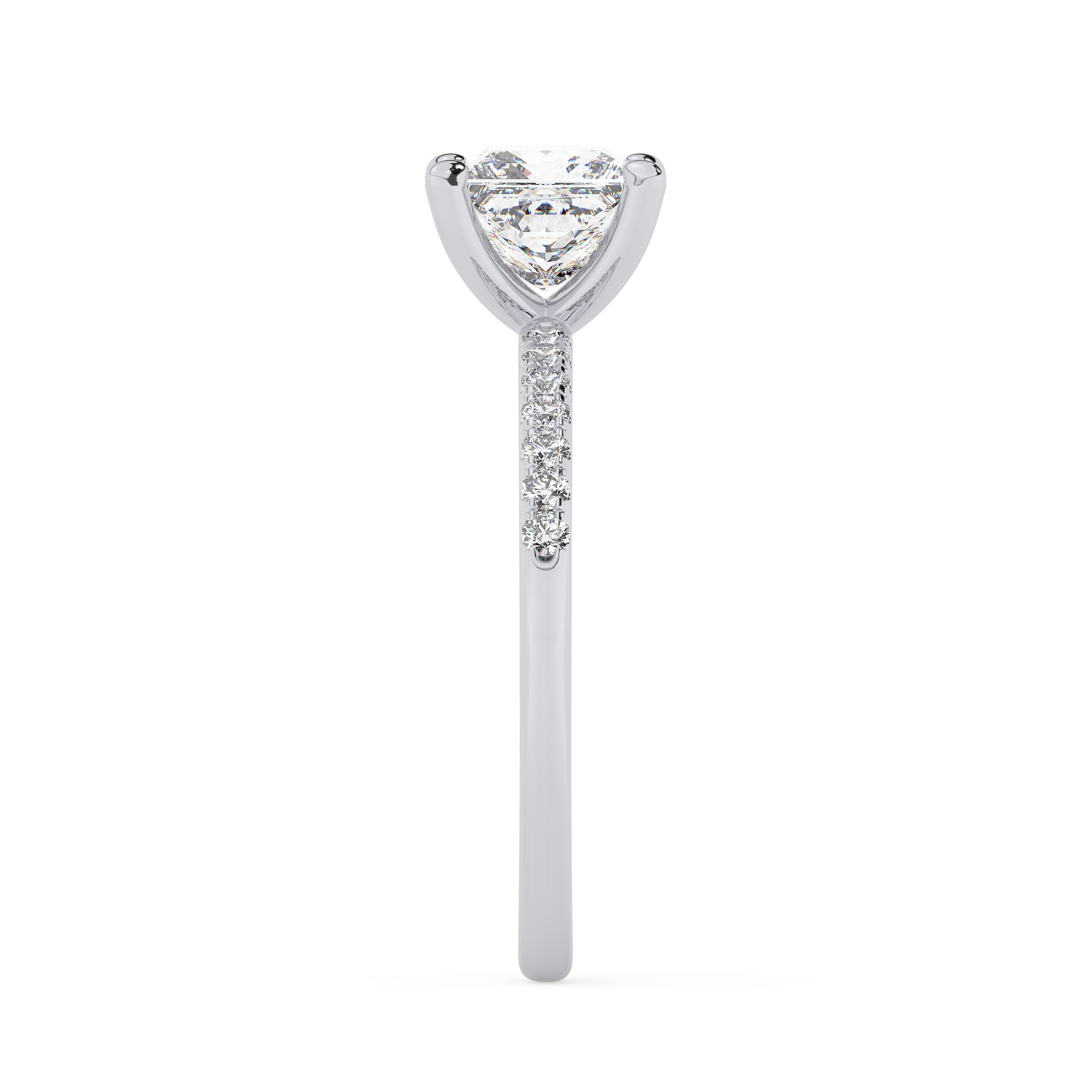 טבעת אירוסין סוליטר ויהלומים בצדדים דגם 50048 זהב לבן 14 קראט במרכז יהלום טבעי 2 קראט בחיתוך פרינסס עם תעודה גמולוגית אמריקאית GIA מסביב ובצדדים יהלומים טבעים במשקל כולל של 0.14 קראט בחיתוך עגול – תמונה 4